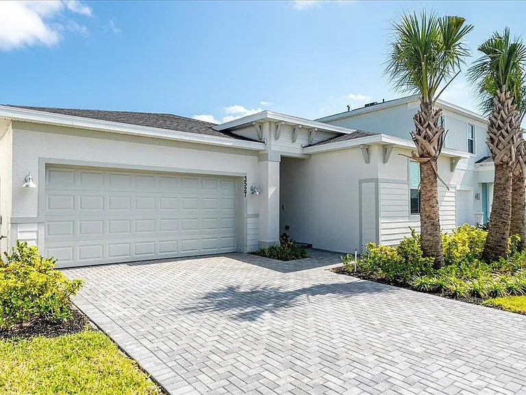 3527 Angler Dr — Photo 3