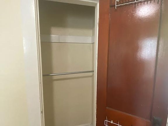 5th image of 18254 Sloane Ave #1