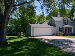 306 S Grove St, Newark, IL 60541