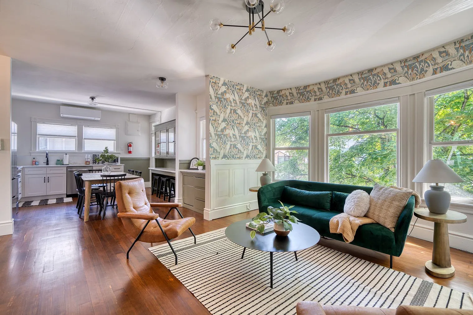 2 bed, 1.0 bath, 1420 sqft, $3,464 — Photo 1