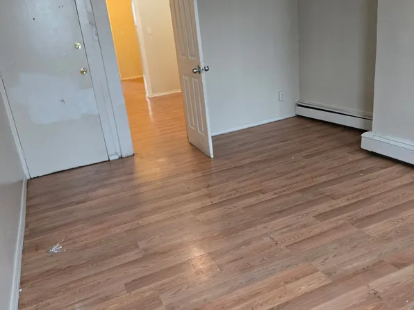 395 Palisade Avenue image 4 of 9