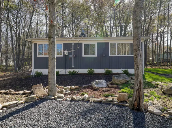 109 Wood Duck Pl, Tobyhanna, PA 18466