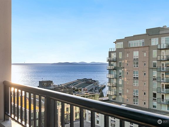 5th image of 2717 Western Avenue #7008