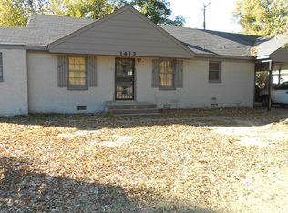 1413 S Perkins Rd, Memphis, TN 38117