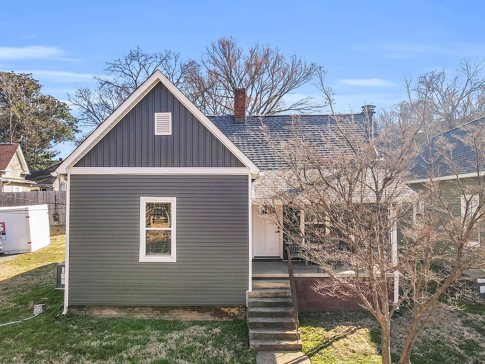 1st image of 2208 W Blount Ave
