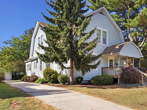 6526 19th AVENUE, Kenosha, WI 53143