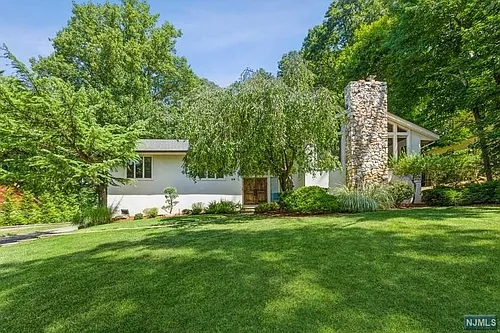 59 Bowers Ln Photo 1