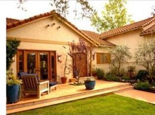 32 Country Meadow Rd, Rolling Hills, CA 90274