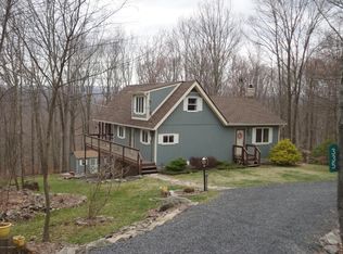 335 Rose Marie Ln, East Stroudsburg, PA