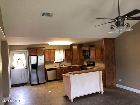 5th image of 1044 Dennis Dr