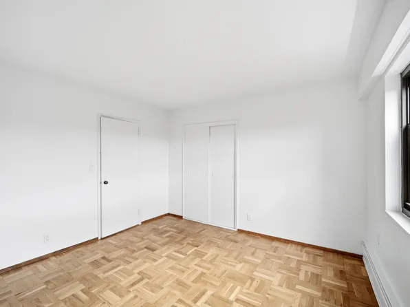 21-41 34th Avenue image 10 of 14