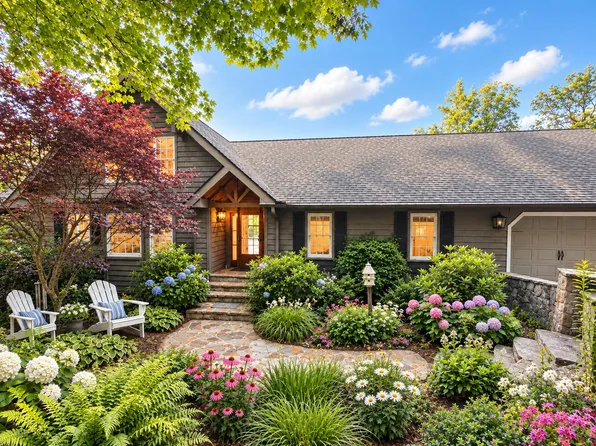 66 Summit Trail, Highlands, NC 28741
