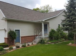 9032 Luea Ln, Swartz Creek, MI 48473