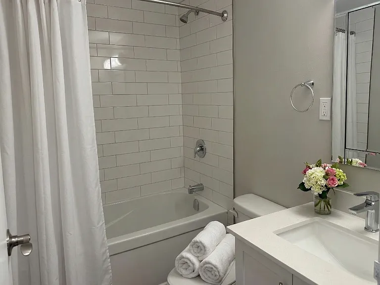 125 Raymond St — Photo 11
