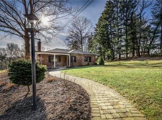 5513 Bauer Dr, Gibsonia, PA 15044