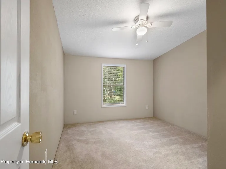 138 Arkays Ave — Photo 5