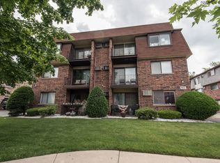 9832 Nottingham Ave APT 1, Chicago Ridge, IL 60415