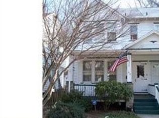 32 Ridgway St, Mount Holly, NJ 08060