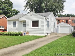 2560 Whittier Ave, Springfield, IL 62704