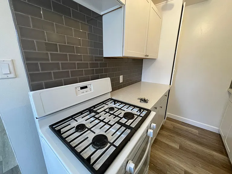520 Palm Dr #520 — Photo 9