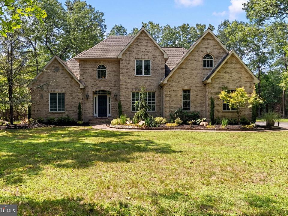 1st image of 7 Harmony Ct