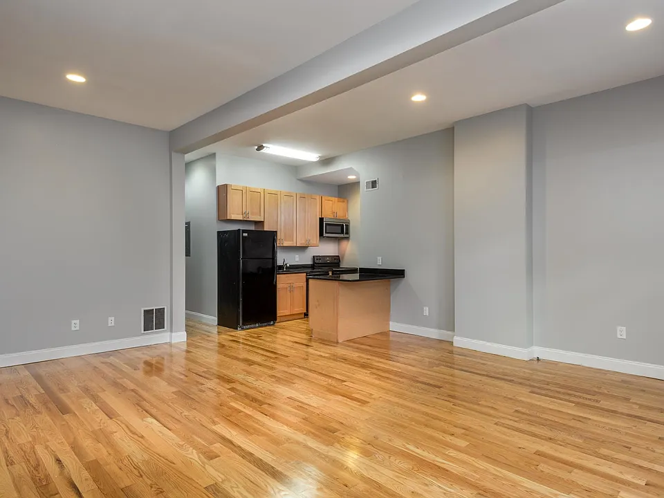 252 Western Ave