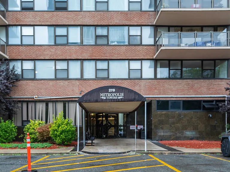 270 Luis M Marin Blvd #8E — Photo 13