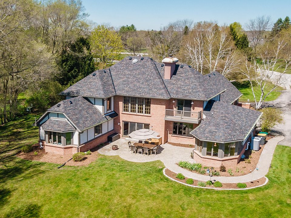 1st image of 231 Aqua View Dr