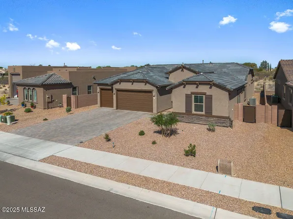 7956 S Desert Indigo Dr, Tucson, AZ 85747
