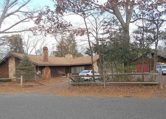 2nd image of 2536 Lakeside Dr