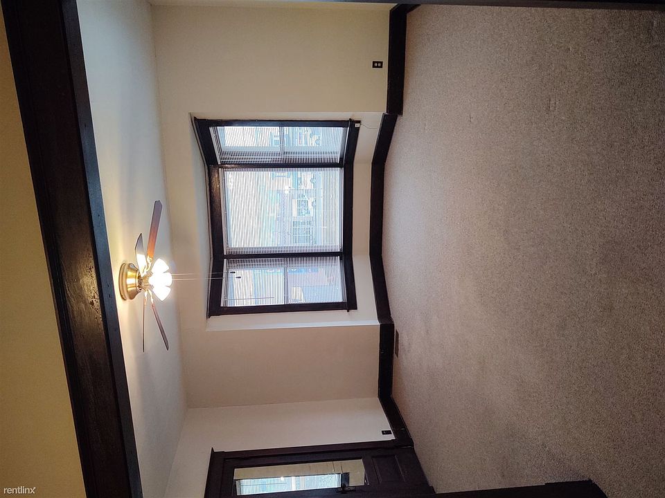 102 Living room