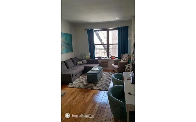 Rented by Douglas Elliman | media 26