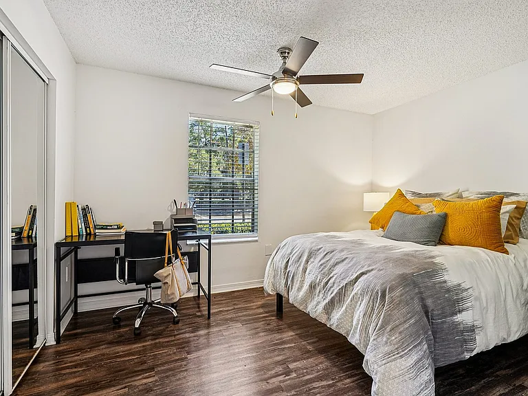 28-web-or-mls-SW 27th St-S1212-028