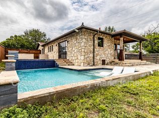 1398 Jackson St, New Braunfels, TX 78130