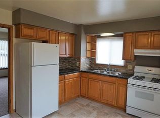 3039 S 82nd St, Milwaukee, WI 53219