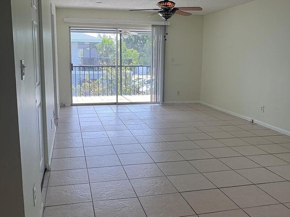 1st image of 905 Southridge Rd APT 204A