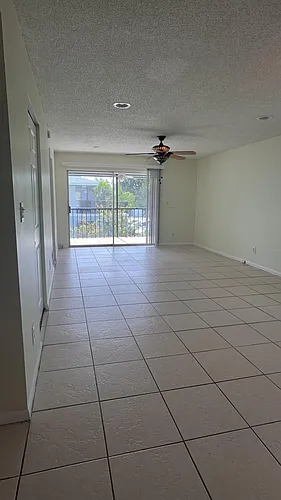 905 Southridge Rd #204A Photo 1