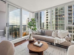 1438 Richards St #1705, Vancouver, BC V6Z3B8