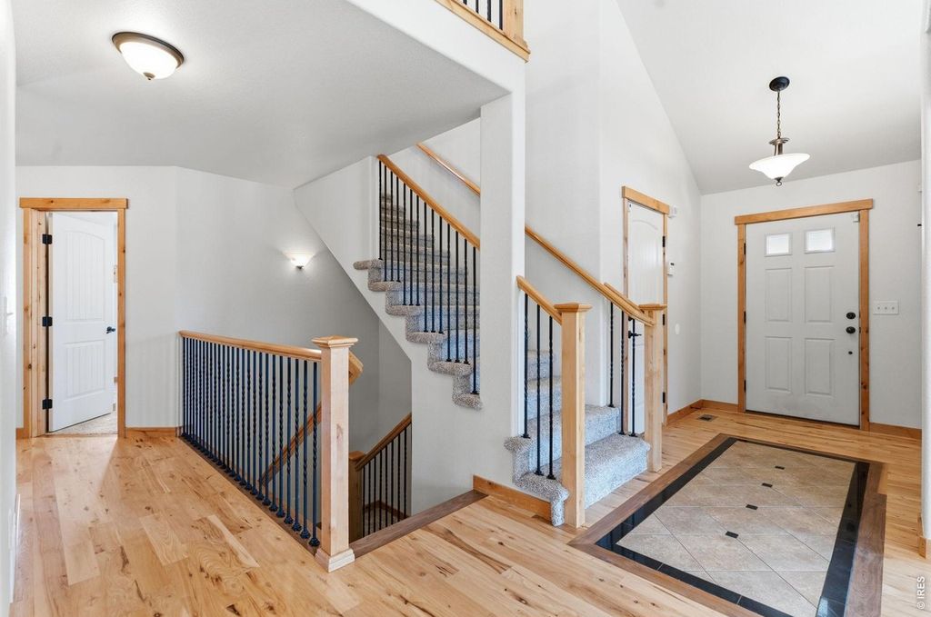 410 Saratoga Way