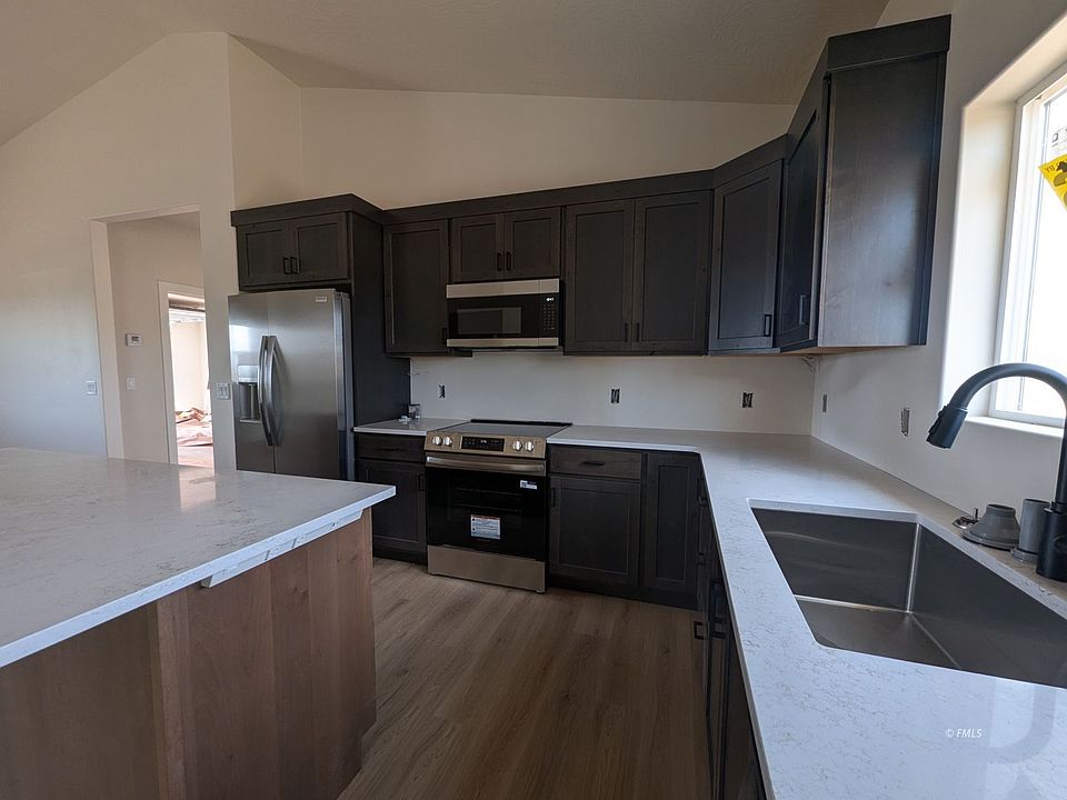 1st image of 145 E North Rim Ct