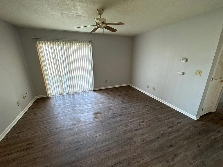 4101 Blue Lick Ct #3 — Photo 6