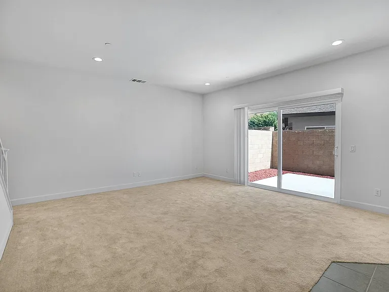 15395 Lotus Cir — Photo 19