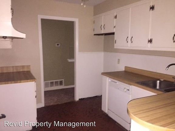 4th image of 3887 S Rossiland Cir