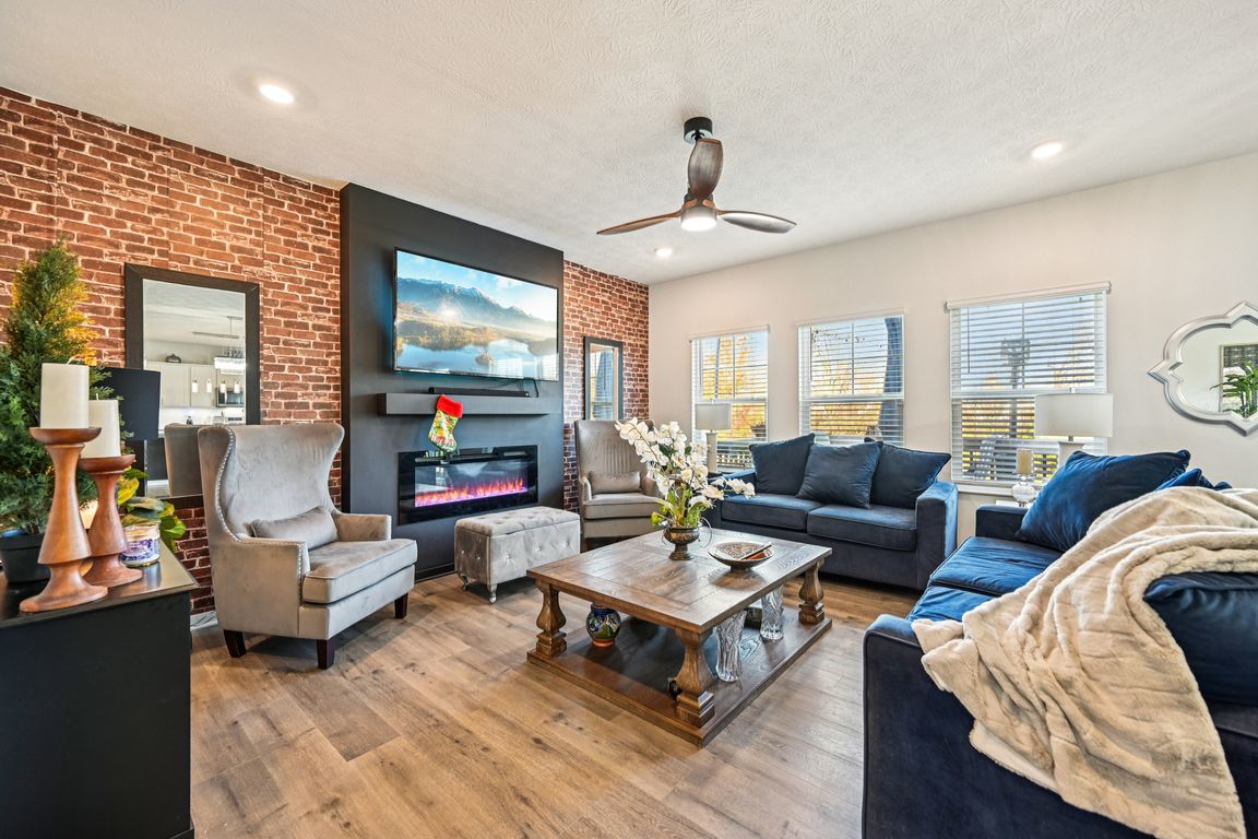 next background image