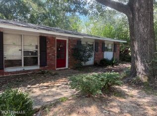 5727 Orchardview Dr, Jackson, MS 39211