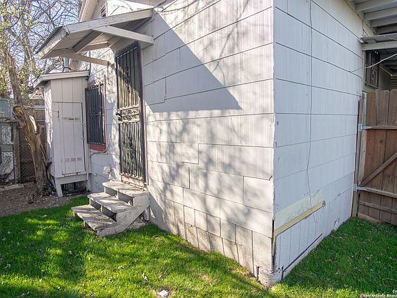 4th image of 614 ELVIRA ST