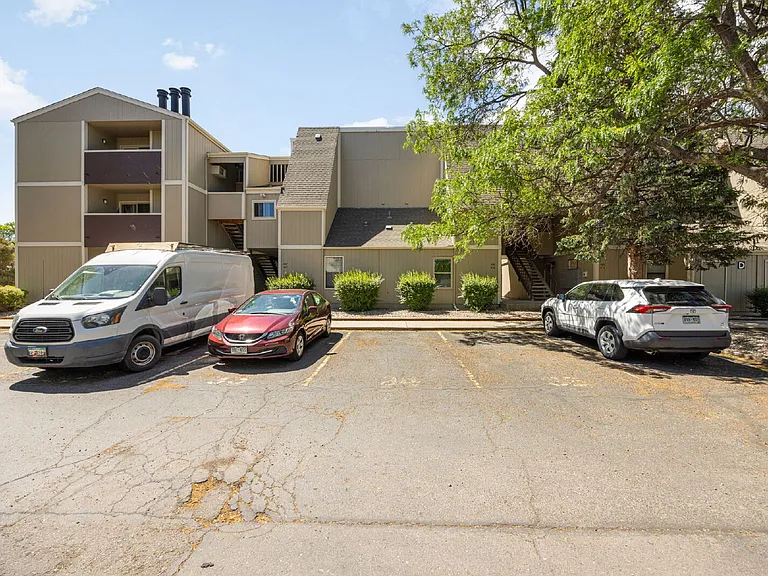 512 E Monroe Dr #D416 — Photo 14