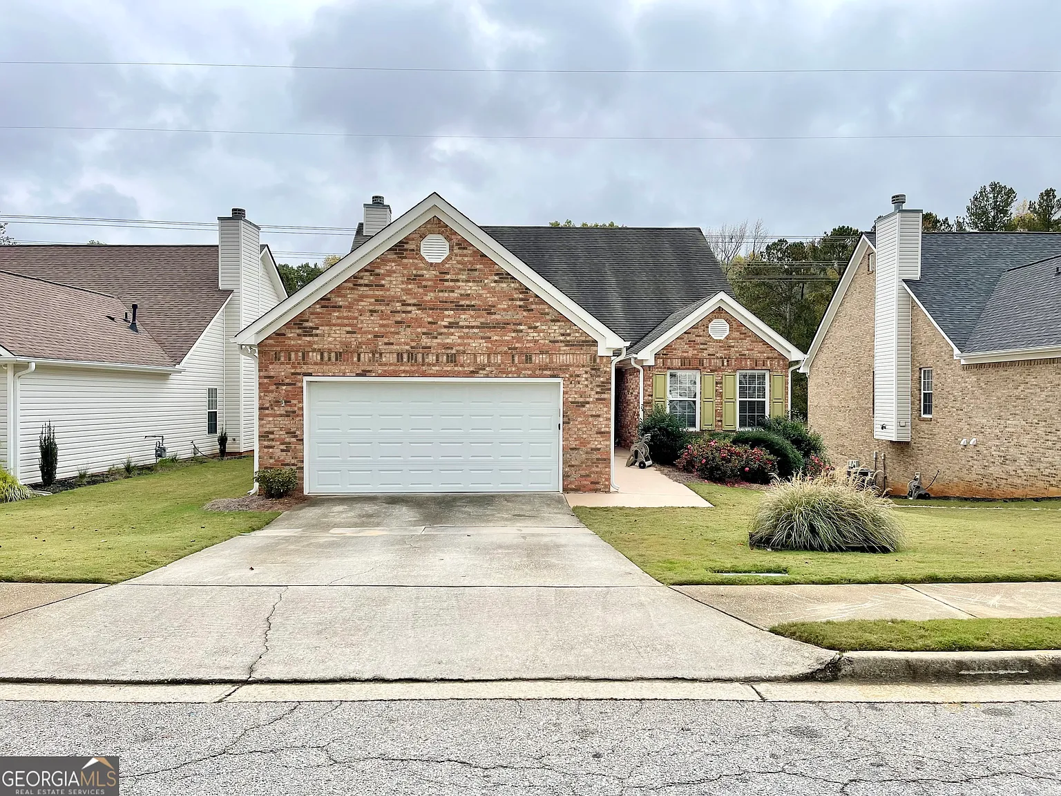 1108 Strath Clyde Way photo 1