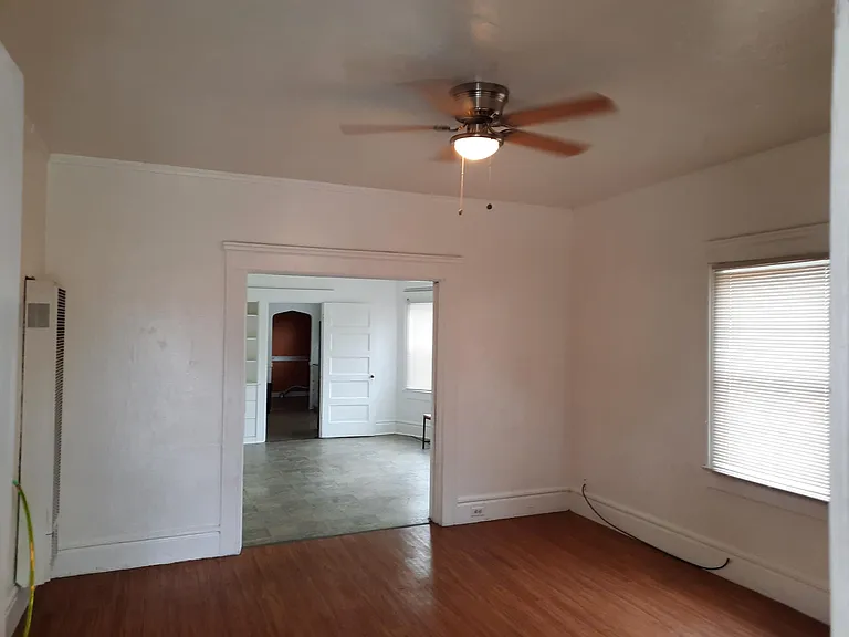 411 S Pilgrim St #A — Photo 12