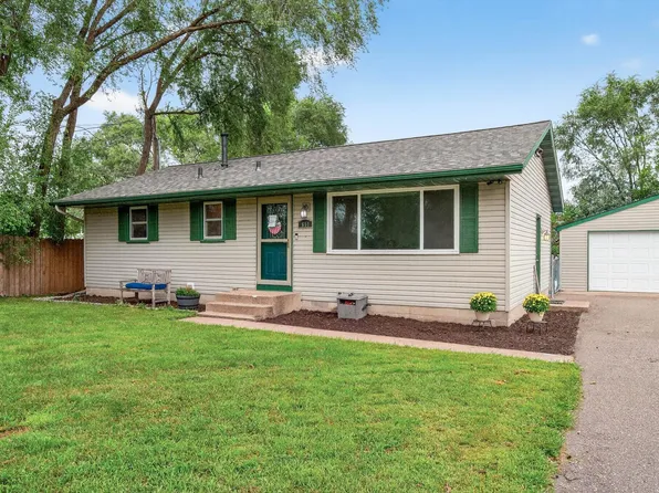 651 Randall Dr, Anoka, MN 55303